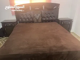  6 غرفة نوم مستعمل بدون خزانة للبيع
