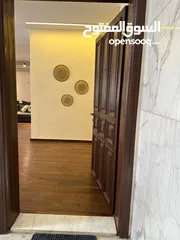  5 شقة مفروشة للإيجار  ( Property 42002 )-175064011