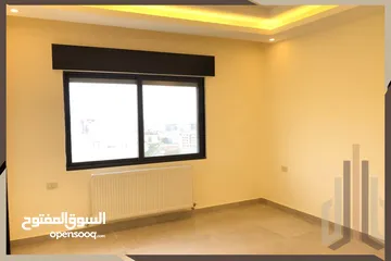  4 شقة طابق ارضي  للبيع في خلدا قرب مسجد الهمشري مساحة 210م