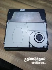  5 بلايستيشن فور سلم مع كرتونة للبيع بحالة الوكالة قابل للتفاوض