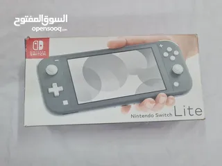  2 نينتيندو سويتش لايت للبيع (Nintendo Switch Lite).