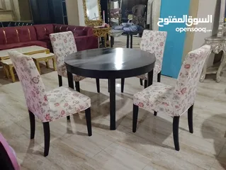  2 طاولة سفره 4 كراسي بحاله الوكالة