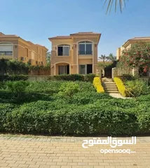  6 فيلا300م للبيع في التجمع الخامس بكمبوند ستون بارك القاهرة الجديدة بجوار قطامية هايتس Villa For Sale