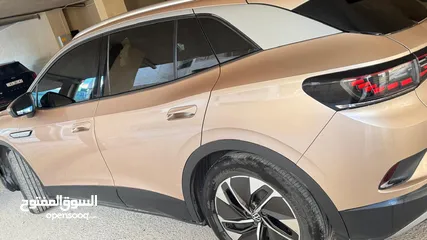  1 لون مميزID4 للبيع