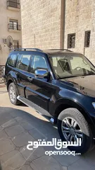  2 Mitsubishi Pajero 2016 Black