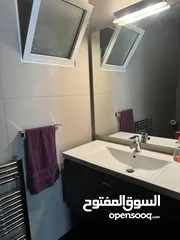  7 شقة ارضية طابقية بمساحة 399 متر2