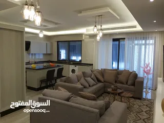  22 شقة ارضية مفروشة للايجار ثلاث غرف نوم في شارع المدينة المنورة قرب مطعم ورد