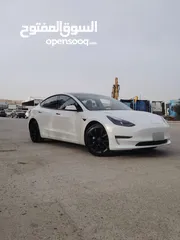  6 تيسلا مودل 3 ....(2023)ستاندر بلسس لون ابيض للبيع