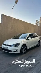  2 سيارة E-Golf للبيع بسعر ممتاز  كاش فقط