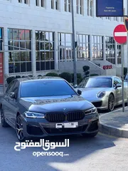  1 BMW 530E plugin وارد الوكالة  للبدل على Defender