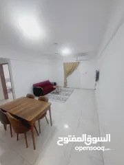  25 شقه غرفه وصاله وحمام ومطبخ مفروشه فرش جديد بالخوير flat 1bhk new furniture for rent in elkhwair