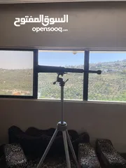  1 تلسكوب للبيع بحالة جيدة