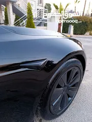  23 TESLA MODEL S PLAID 2022