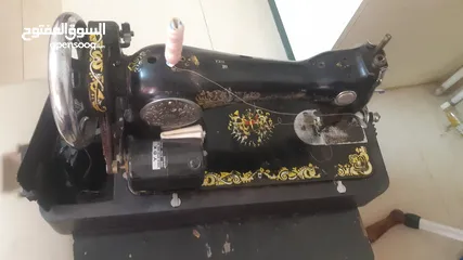  2 good condition clothing machine with moter