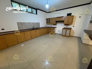  7 شقة فارغة - دابوق - 2نوم ماستر - 200م - قرب الخدمات العامة