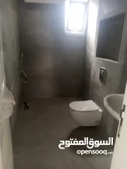  4 شقه اخير مع روف للبيع في عبدون - ref:14681