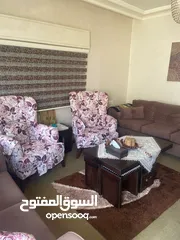  3 طقم كنب فاخر + طاولة سفرة
