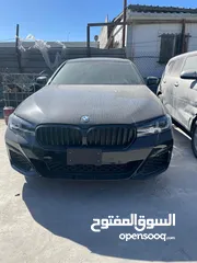  1 BMW M530e 2023 للبيع