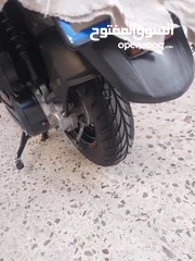  7 سوزوكي بيرجمان لون اسود