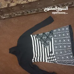  17 ملابس للبيع بسعر حررررق بحال الوكاله يتوفر  بلاطين جينز ،،،فساتين  شيفون ،، بلايز  مقاس 40,,,,42