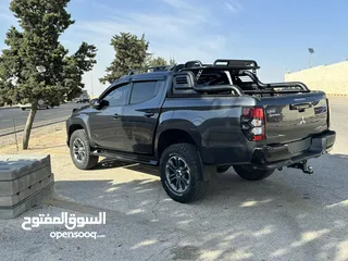  7 Mitsubishi L200 Sportero  2023