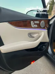  11 Mercedes benz E300 AMG بحالة الوكالة