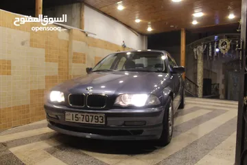  5 BMW 318i 2001