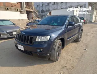  8 Jeep Grand Cherokee 2011 Model