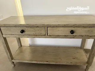  1 طاولات جانبيه و طاولة وسطيه  وكونسول بالستايل الفكتوري