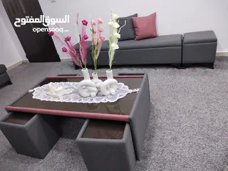  3 بفات وطاولات خشب سويد استعمال 3 شهور فقط جديد مافيها ولا غلطه