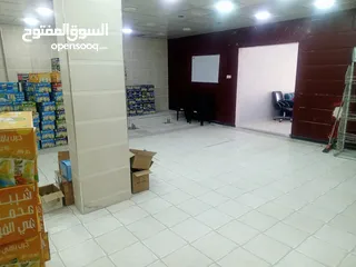  10 محل للايجار