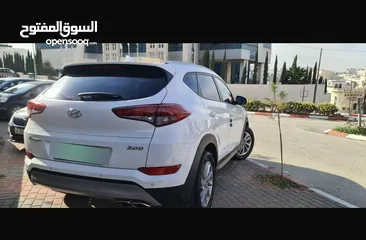  2 هونداي توسان موديل 2018 يد أولى فحص نخب ماشية 29 الف عداد أصلي البيع كاش للمعني