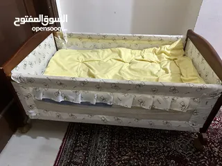  10 سرير بيبي مع مهد
