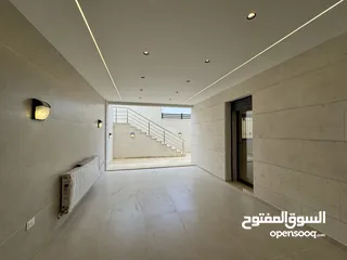  6 شقة مميزة طابق شبه ارضي مساحة 249 داخلي وخارجي 300م مع حديقة بتشطيبات فخمة - شركة رمضان فوزي للاسكان