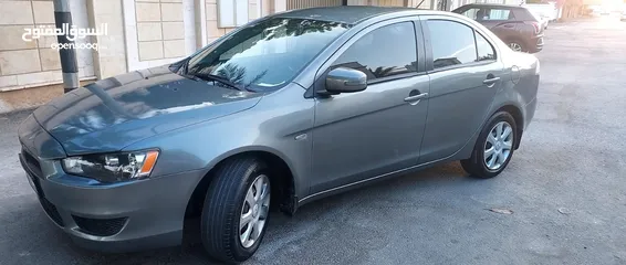  3 Mitsubishi lancer 2015.  urgent sale