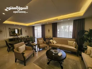  14 شقة فاخرة فارغة للبيع او للإيجار بمواصفات فيلا - ref : 14560