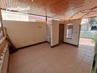  11 شقة غير مفروشة للإيجار 200م2 ( Property 18990 )-175072800