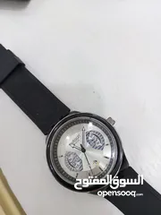  1 ساعه سواتش طبق الاصل شغالة ما فيها شي