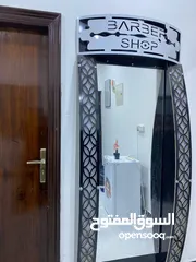  1 مرايات حلاقه عدد 2 مع فاترينا