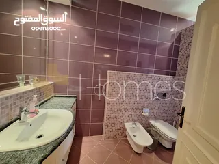  7 شقة طابق اول للبيع في الدوار الرابع بمساحة بناء 180م