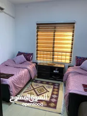  1 ستوديو مفروش كامل مميز جدا للبيع في موقع مميز مقابل الباب الرئيسي للجامعه الاردنية