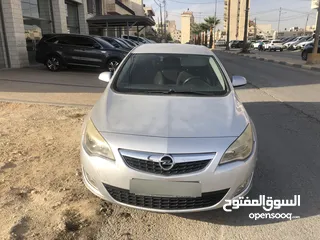  1 اوبل استرا 2011