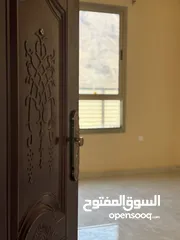  3 فلة راقية للإيجار