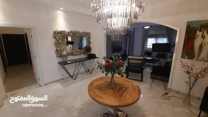  8 شقة مفروشة للإيجار 240م2 ( Property 43226 )-175129170
