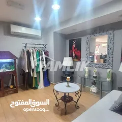  4 Excellent Commercial Salon for Rent in MQ  REF 310MB