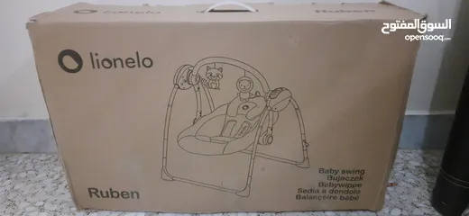  2 كرسي هزاز للاطفال ماركة ليونيلو جديد لم يستخدم للبيع.