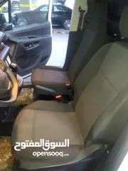  6 فان بيجو للبيع 2024