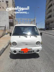  3 هونداي H100.  تندر