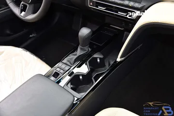  16 تويوتا كامري هايبرد  2025 Toyota Camry Hybrid HEV