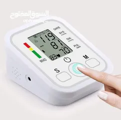  11 جهاز قياس ضغط الدم الناطق الإلكتروني و نبضات القلب مع وظيفة الصوت شاشة LCD كبيرة جهاز الضغط دم ناطق